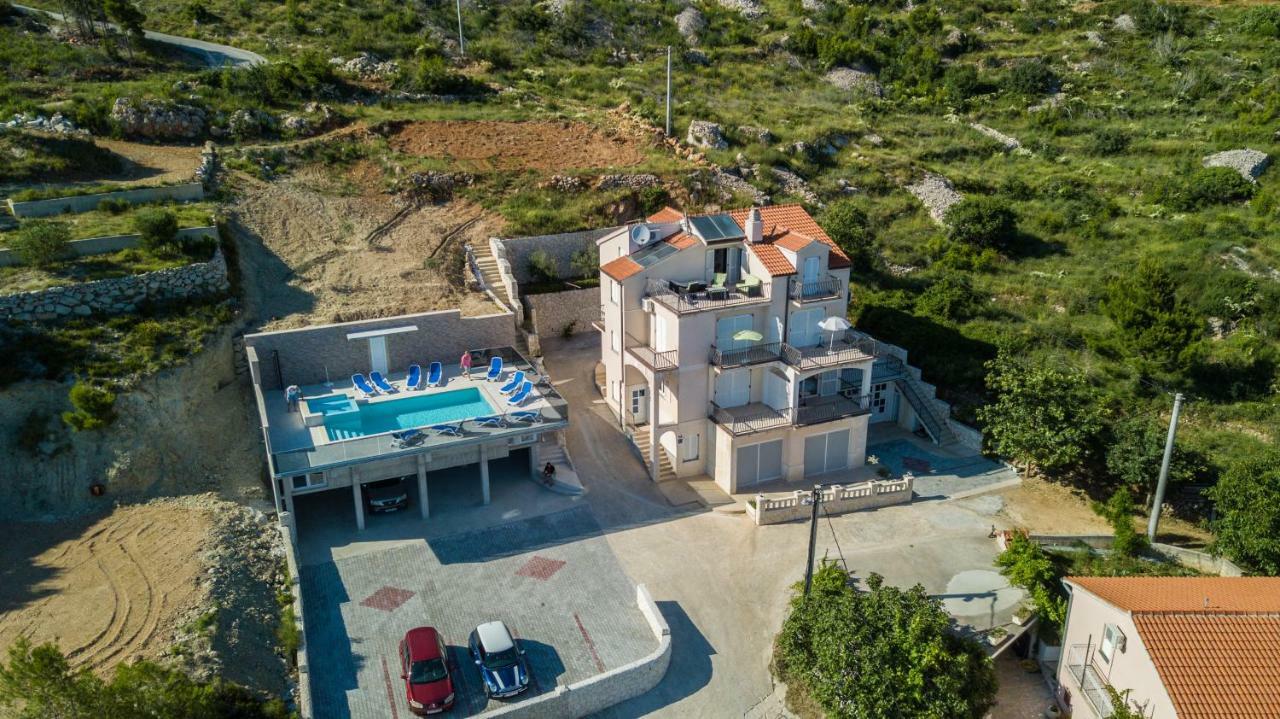 Pusic Apartman
